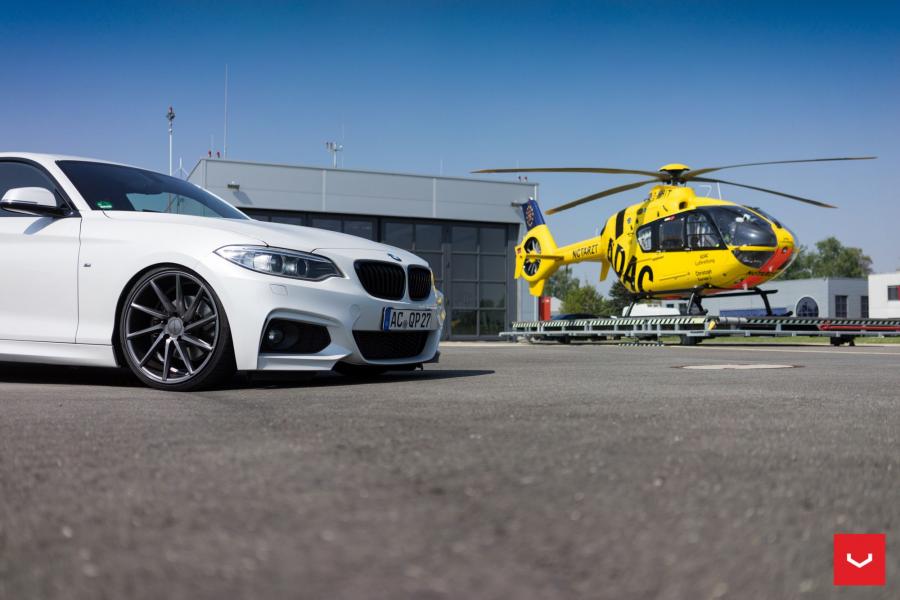 Детали экстерьера BMW 2-Series on Vossen Wheels (CVT) 2017 года  (фото 29 из 46)